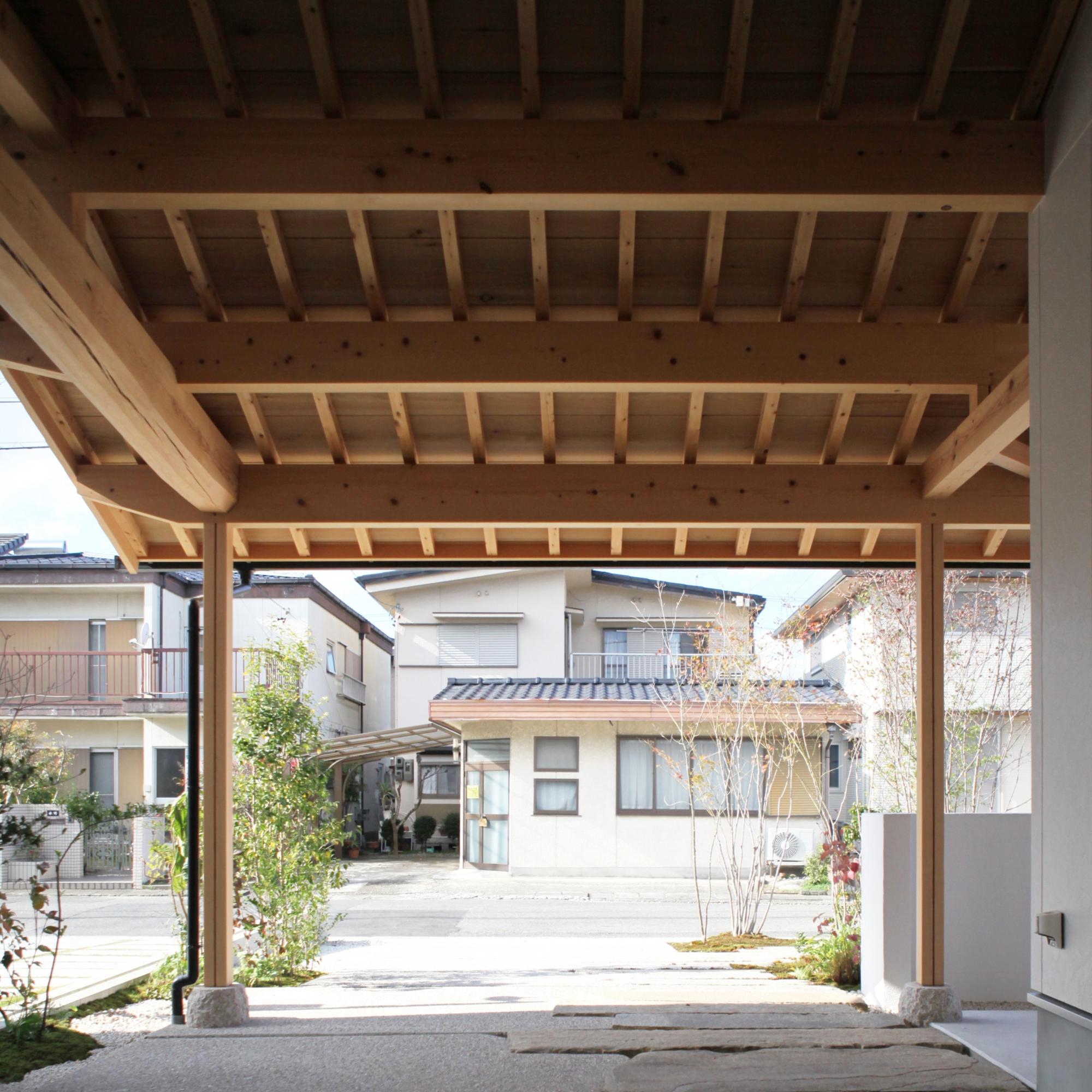 坪庭のある招き屋根の家 完成 投稿 持込無料 愛知 木材の賃加工 東海プレカット